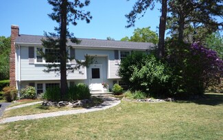 30 Meredith Dr, East Falmouth, MA 02536