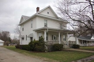 204 E Weldon St, Roberts, IL 60962