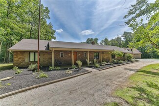 13599 Bass Lake Rd, Chardon, OH 44024