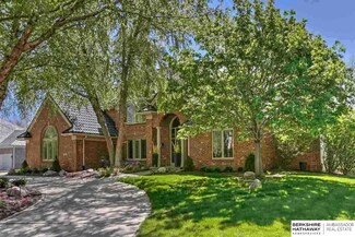 14005 Charles St, Omaha, NE 68154