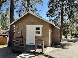 25065 Laurel Trail Unit 4, Idyllwild-Pine Cove, CA 92549