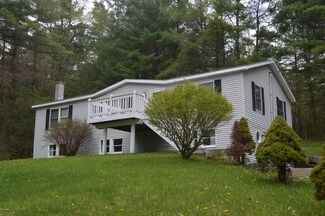 622 East St, Lee, MA 01238