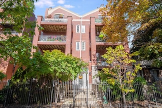 930 W Cuyler Ave Unit 3W, Chicago, IL 60613