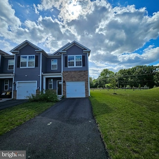 38 Peregrine Way, Burlington Township, NJ 08016