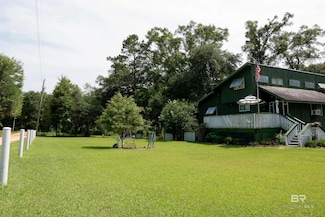 19520 Gunnison Rd, Fairhope, AL 36532