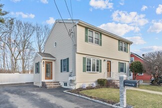 20 Frances Rd, Woburn, MA 01801