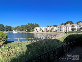 1140 Torrence Cir Unit 82, Davidson, NC 28036