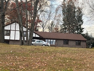 93 Lantern Ln Unit 1, West Springfield, MA 01089