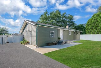 1010 Motor Pkwy, Central Islip, NY 11722