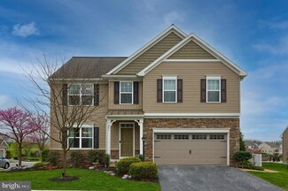 351 Fieldstone Dr, Annville, PA 17003