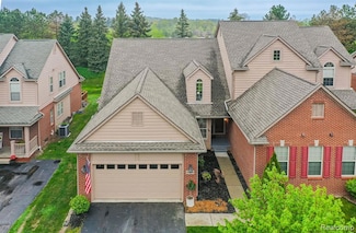 6940 Stonewood Place Dr, Village of Clarkston, MI 48346