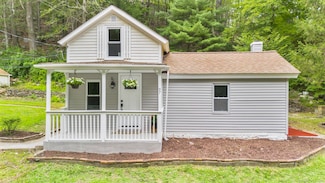 97 Padanaram Rd, Danbury, CT 06811