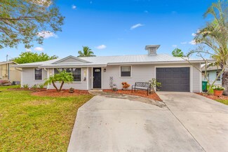 1634 SE Shepard Ln, Port St. Lucie, FL 34983
