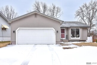 13301 Edna St, Omaha, NE 68138