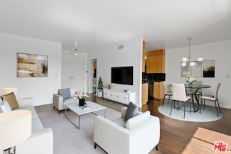 1131 Alta Loma Rd Unit 305, West Hollywood, CA 90069