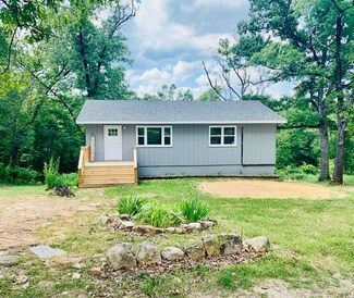 220 Gilbert Ln, Kissee Mills, MO 65680
