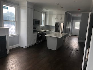 19 Victoria St Unit 3, Dorchester, MA 02125