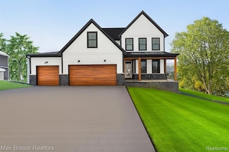 7670 Parshallville Rd, Fenton, MI 48430