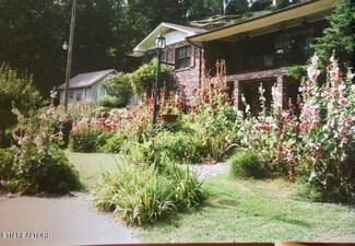 460 Riverview St, Oakdale, TN 37829