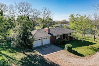 302 W Commercial St, Exeter, MO 65647