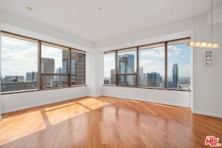 1100 Wilshire Blvd Unit 2511, Los Angeles, CA 90017
