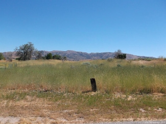 22620 Fairway Ct, Tehachapi, CA 93561