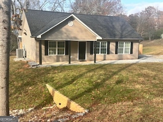 112 Pine Corner Dr, Dahlonega, GA 30533