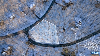 11 Fairway Oaks Ln, Wintergreen Resort, VA 22967