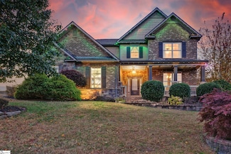 49 Scotts Bluff Dr, Simpsonville, SC 29681