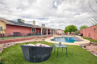 7415 Constantinople Ave, Las Vegas, NV 89129