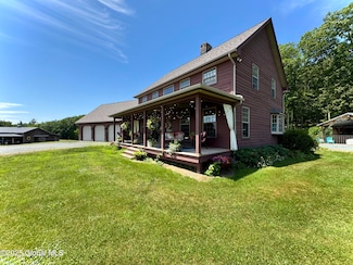 85 Stuffle St, Cropseyville, NY 12052
