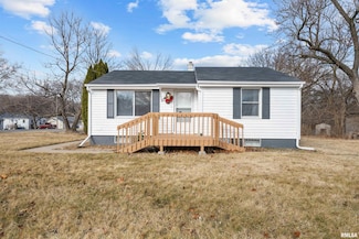 801 7th Ave, Silvis, IL 61282