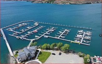 1350 W Woodin Ave Unit WD5, Chelan, WA 98816