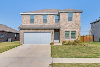 1429 Victoria St, Mesquite, TX 75181