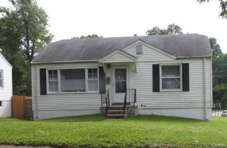 7717 Utica Dr, Saint Louis, MO 63133