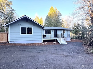 3860 Locker Rd SE, Port Orchard, WA 98366