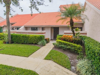 3512 SE Sandpiper Cir, Port Saint Lucie, FL 34952