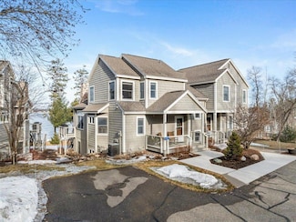 1303 E Pointe Dr, East Gull Lake, MN 56401