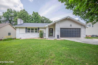1002 Oxford Hills Dr, Maryville, TN 37803