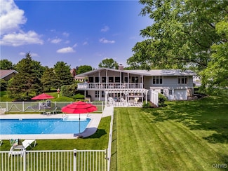 1664 S Ivy Trail, Baldwinsville, NY 13027