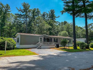 16 Colonial Village, Somersworth, NH 03878