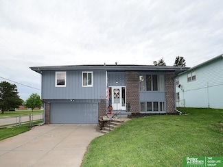 9705 Cady Ave, Omaha, NE 68134