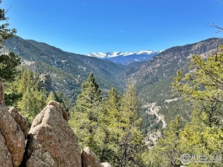 323 Roxbury Dr, Boulder, CO 80302