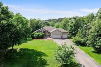 27230 Bayshore Dr, Isanti, MN 55040