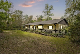 145 Old Post Office Loop, Bainbridge, GA 39819
