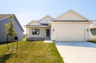 201 S Valley View Dr, Norwalk, IA 50211