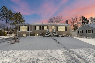 49 Katherine St, North Weymouth, MA 02191