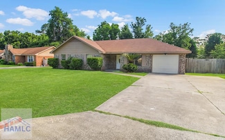 635 Demere St, Hinesville, GA 31313
