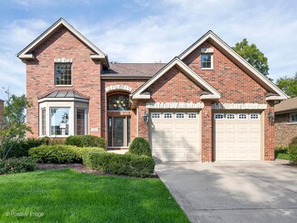 485 W Fremont Ave, Elmhurst, IL 60126