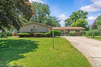 3196 Red Barn Rd, Flint, MI 48507